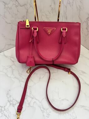 Prada Galleria Pink Small in Saffiano Leather